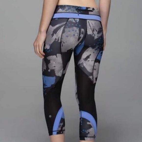 lululemon athletica Pants - 🍋LULULEMON 🍋 Inspire Crop II